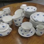 576 2045 DINNER SET